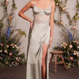 Brand new v chapman dress safe